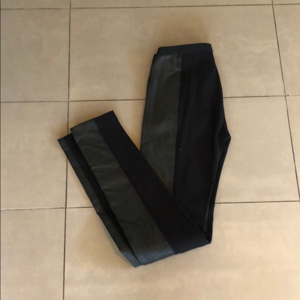 Black leggings with leather BCBG